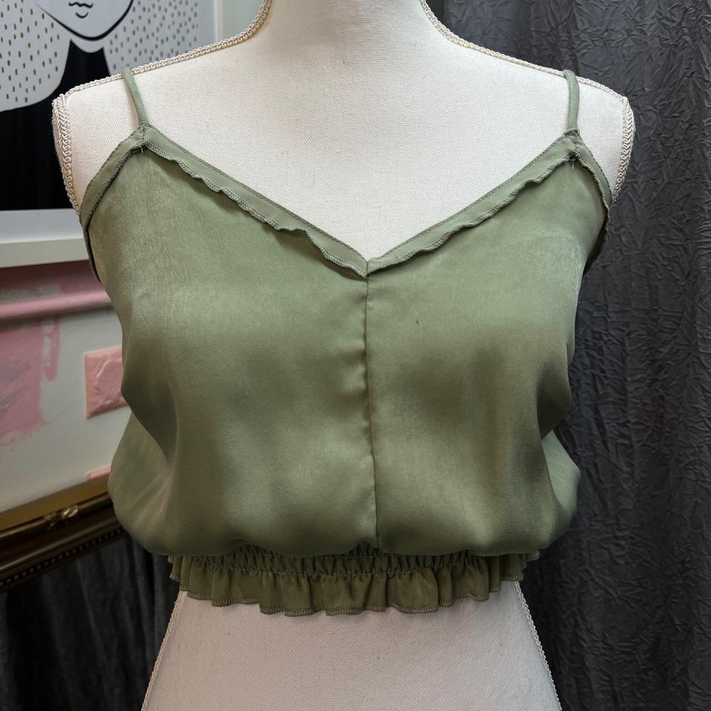 Green crop top
